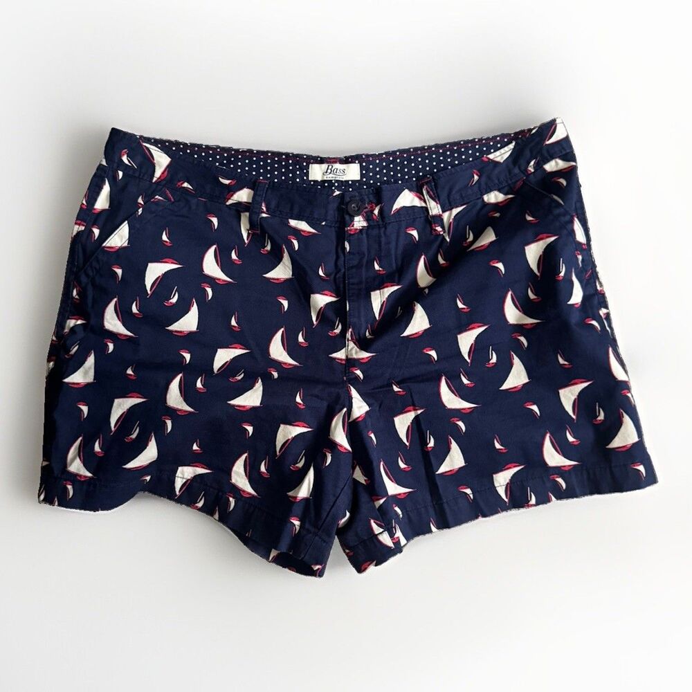 BASS Women’s Shorts Navy Sailboat Pattern Chino Shorts Cotton 5” inseam Size 16